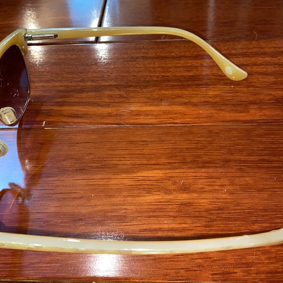 5 for $20! Abercrombie and Fitch Sunglasses - Picture 4 of 6